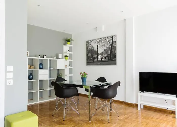 Sunlit 2Br Oasis In Metaxourghio 3Min From Metro