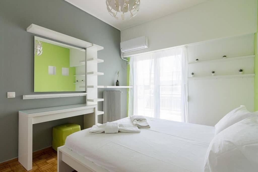 Sunlit 2br Oasis In Metaxourghio 3min From Metro *