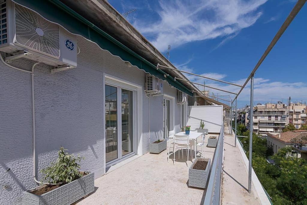 Sunlit 2br Oasis In Metaxourghio 3min From Metro *