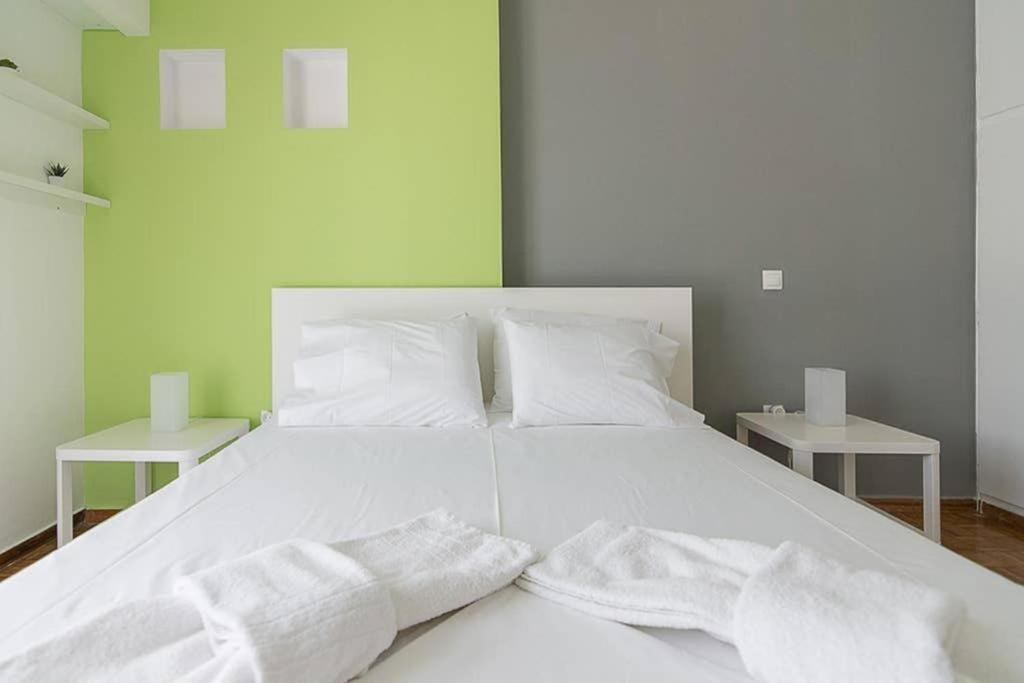Apartment Sunlit 2br Oasis In Metaxourghio 3min From Metro Athens